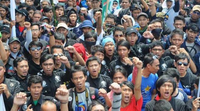 Foto Ilustrasi Demo Buruh 