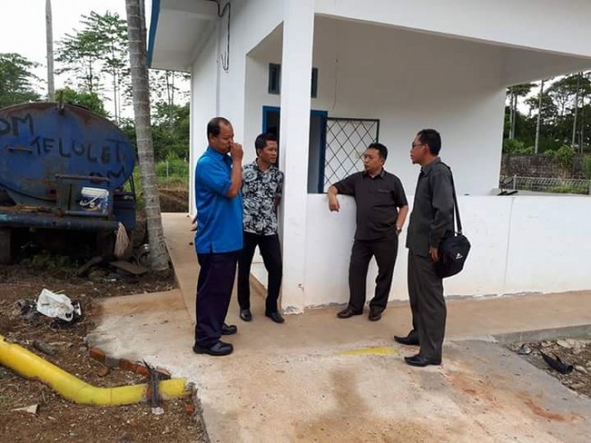 Komisi C saat melihat IPA Talang Duku