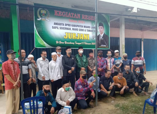 Jurjani saat bersama Masyarakat Kecamatan Sekernan usai pelaksanaan Reses